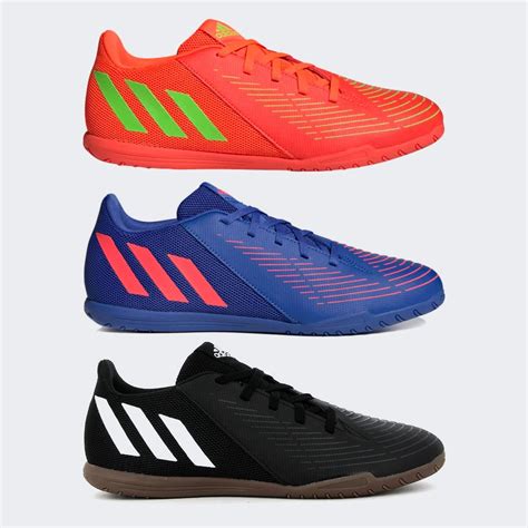 sepatu futsal adidas.